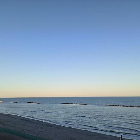 Апартаменти Giovanni In Romantic Adria On The Beach Лідо-ді-Помпоза Екстер'єр фото