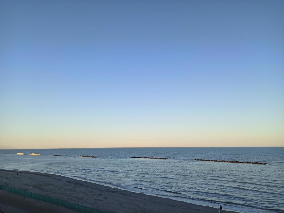 Апартаменти Giovanni In Romantic Adria On The Beach Лідо-ді-Помпоза Екстер'єр фото