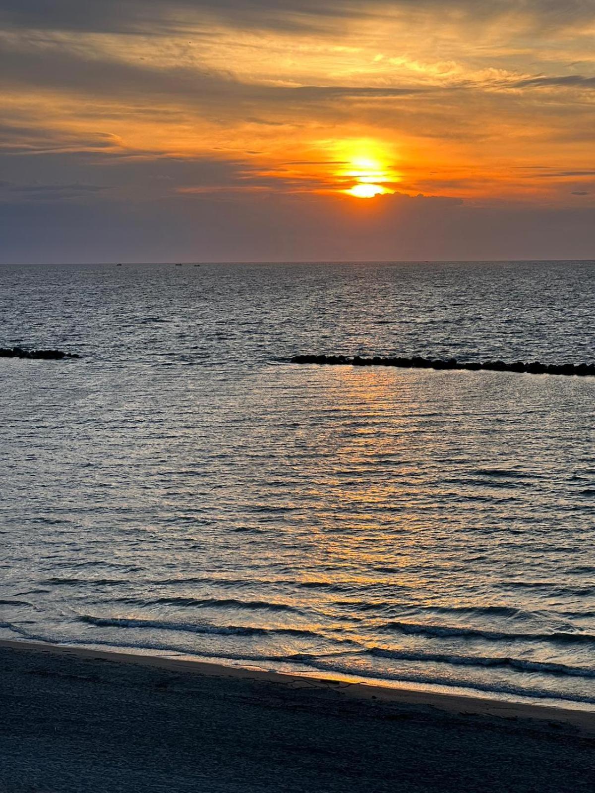 Апартаменти Giovanni In Romantic Adria On The Beach Лідо-ді-Помпоза Екстер'єр фото